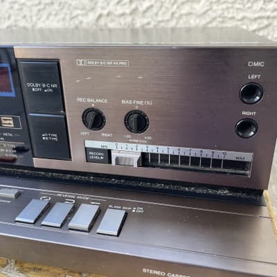 Vintage AIWA R550 Stereo Cassette Deck Sold As Is For Parts image 4