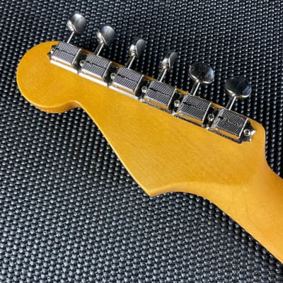 Fender American Vintage II 1961 Stratocaster, Rosewood Fingerboard- Olympic White (V2318950) image 10