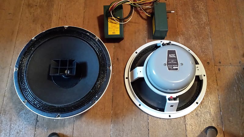 Pair Vintage Altec 601-8D Coaxial Speakers with Crossovers