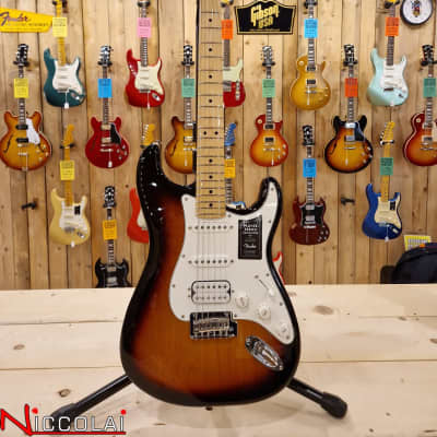 Fender Player Stratocaster HSS 3-C Sunburst, Maple Bild 1
