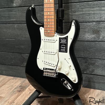 Fender Player Series Stratocaster MIM Electric Guitar Black image 2