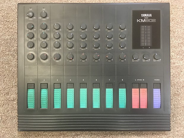 未使用に近い美品　YAMAHA KM802 アナログミキサー　取り扱い説明書付き 未使用に近い美品 YAMAHA KM802 アナログミキサー 取り扱い説明