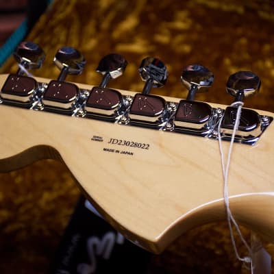Fender Traditional II Late 60s Jaguar Made in Japan  2023 -  Ice Blue Metallic image 9