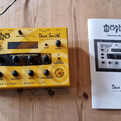 Dave Smith Instruments Mopho Desktop Monophonic Synthesizer 2008 - 2016 - Yellow