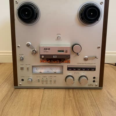 Akai GX-620 Reel to Reel 10 1/2 reels, Glass heads, two speed