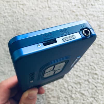 PANASONIC RQ SX50 Walkman Cassette Player, RARE BLUE ! Run tape ! image 5