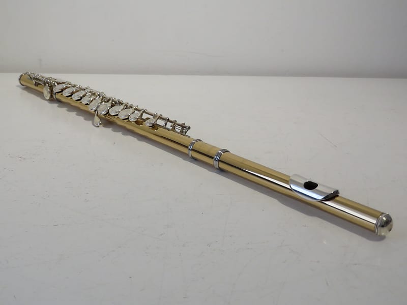 Rare Yamaha YFL-411 Gold Brass Flute with Original Case and
