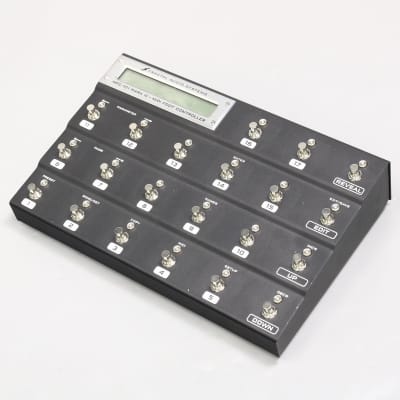 Fractal Audio MFC-101 Mark III MIDI Foot Controller