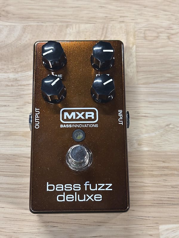 MXR M84 Bass Fuzz Deluxe