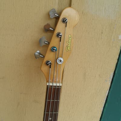Guitars – Tagged 