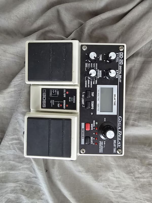 Boss DD-20 Giga Delay