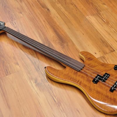 Fender Jazz Bass Special Fretless (Custom made) 1984 - Figured Lacewood image 4