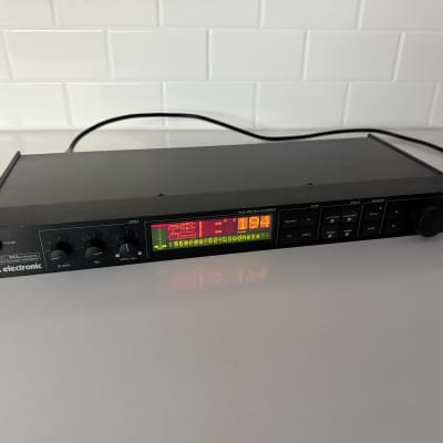 TC Electronic M-One Dual Effects Processor | Reverb