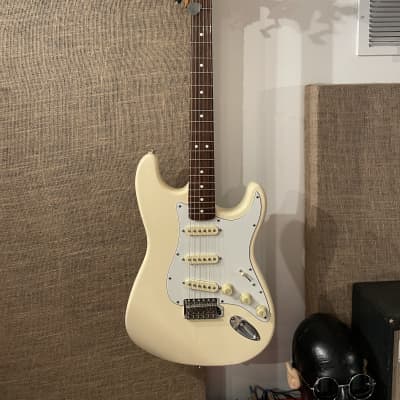 Beautiful Modified and Heavily Upgraded Fender Stratocatser 1994 Vintage Artic White, deep Roasted Neck - Treble Bleed, Blender Pot and Grease Buckets mods!! Upgraded Buddy Guy pups image 1
