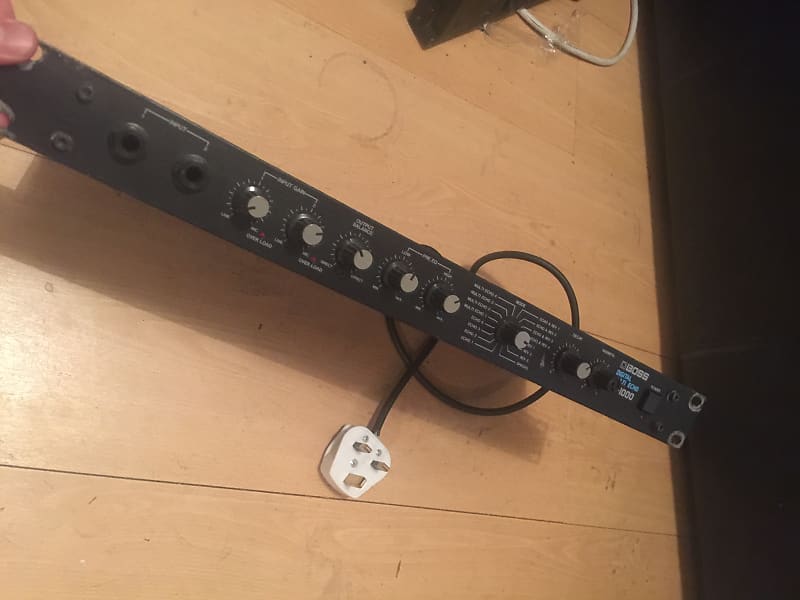 Boss Re1000 Digital Multi Echo Delay Rack. Vintage Digital Roland