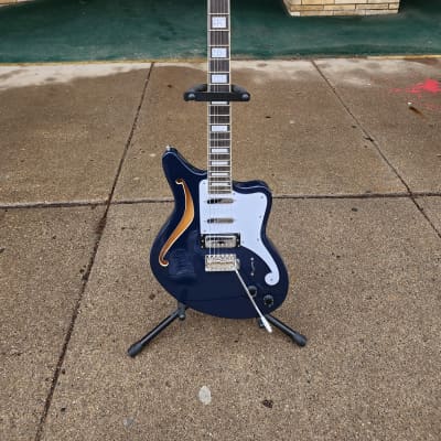 D'Angelico Premier Series Bedford Semi Hollow with Tremolo 2021 - Navy Blue image 2