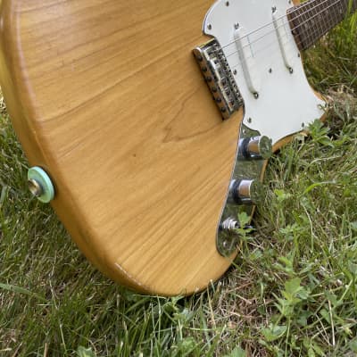 1973 Fender Musicmaster in Natural- Professional set up- Fender hard shell case image 15