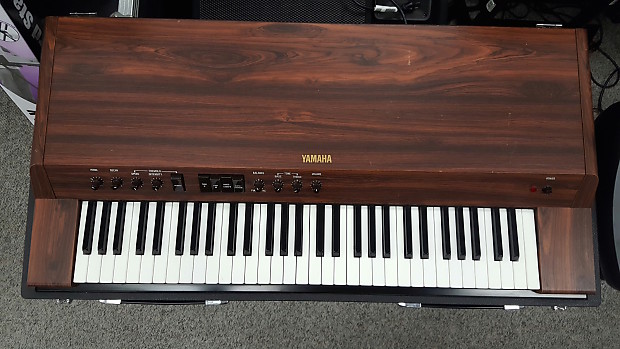 Vintage Yamaha CP 20 Electric Keyboard Piano Harpsichord w Case Top