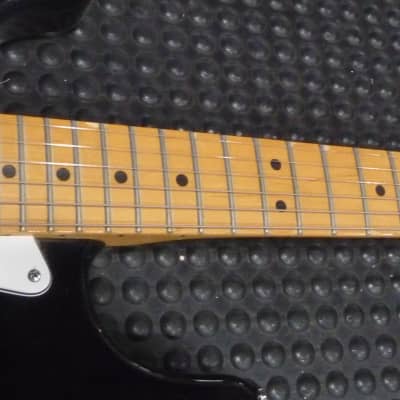 Fender American Standard Stratocaster Left-Handed with Maple Fretboard 1995 image 6