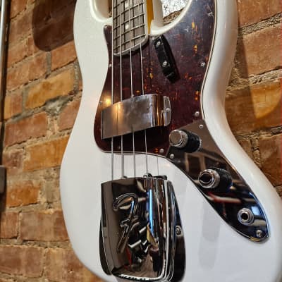 Fender Jazz Bass Bass Guitar Arctic Pearl | 60th Anniversary | SP22964 | Sherwood Phoenix image 3
