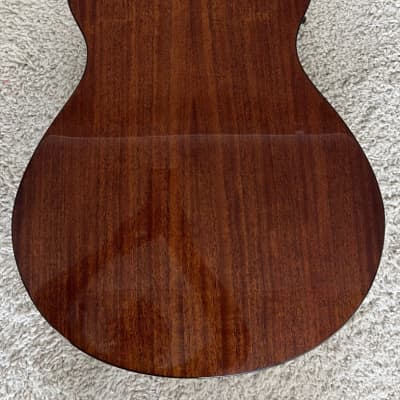 Breedlove ECO Discovery S Concerto CE Acoustic Electric Guitar, Edgeburst Finish image 4