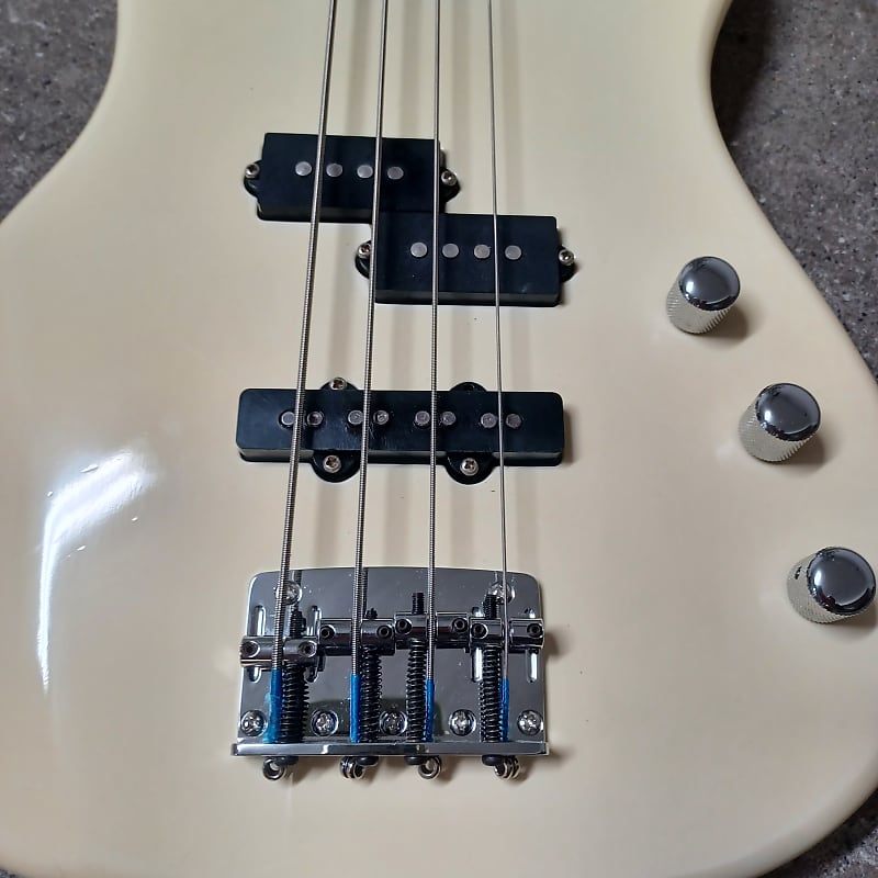 Aria Pro II JPJ-2 Medium Scale Bass Vintage Japan 80s P/J