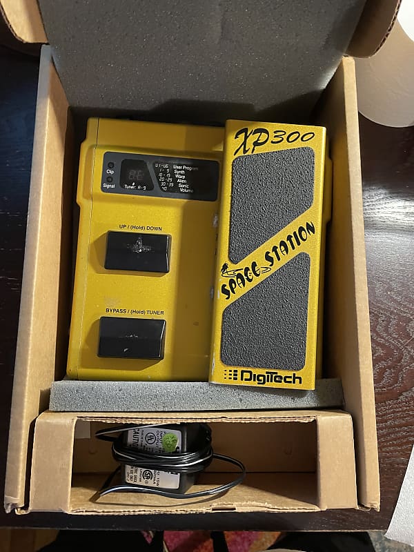 Digitech Space Station XP300 Modulation Pedal