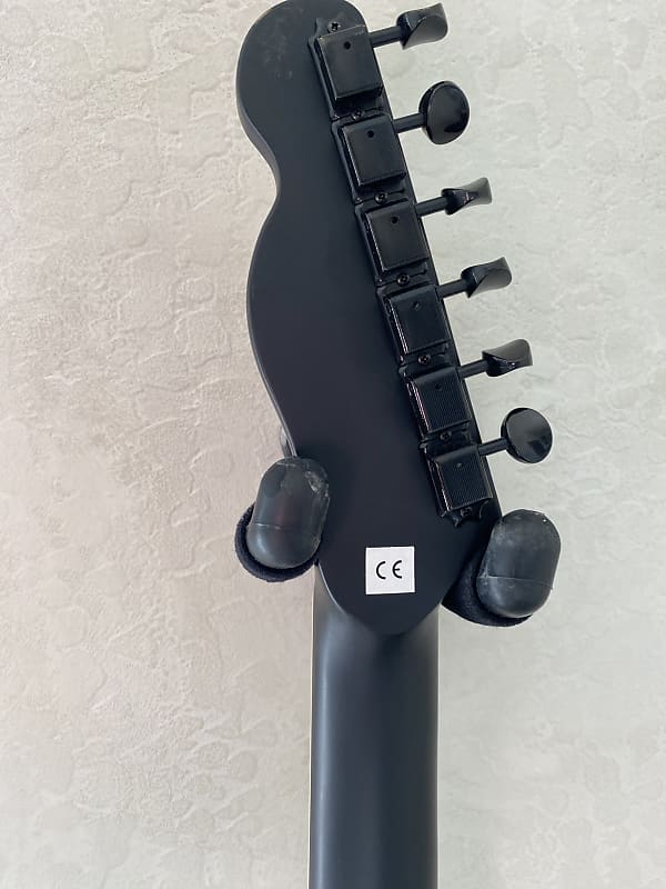 Fender Newporter Avril Lavigne Artist Series 2014 - Flat