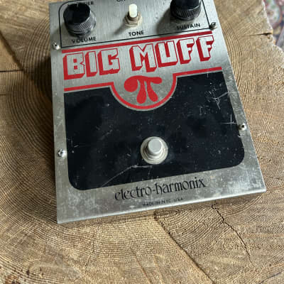 Electro-Harmonix Big Muff Pi V3 (Red & Black) | Reverb