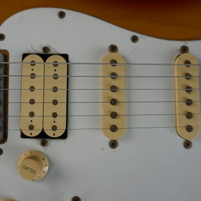 Canion Super Deluxe Stratocaster - Sunburst Super Rare MIJ Yamaki? image 8