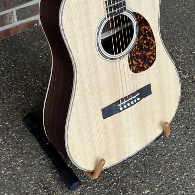 Larrivée BT-40R with East Indian Rosewood Back and Sides and Sitka Top image 3
