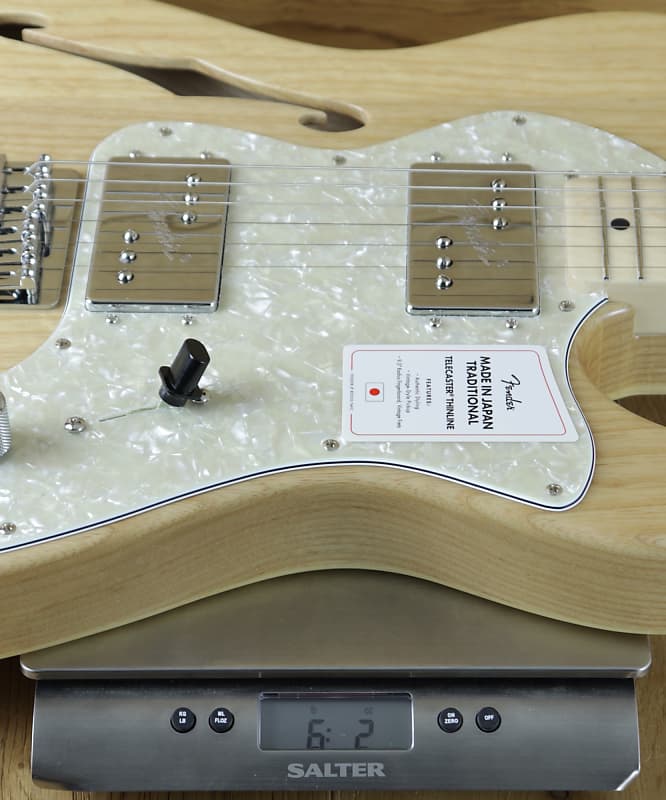 Fender Made in Japan Traditional 70s Telecaster® Thinline