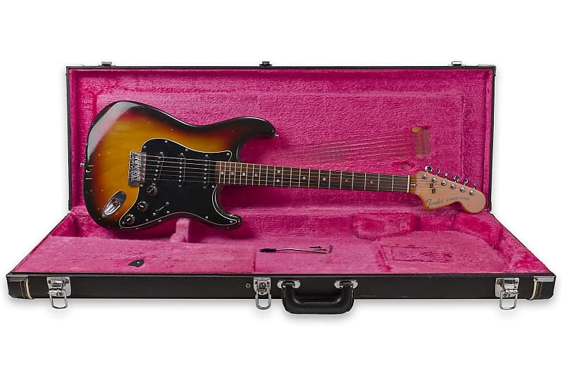 Fender Stratocaster with 3-Bolt Neck, Rosewood Fretboard 1977 - Sunburst image 1