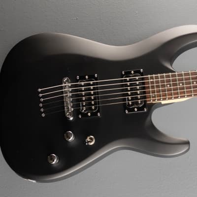 Schecter Damien 6 Satin Black Bat Inlays EMG-HZ pickups w/Schecter 