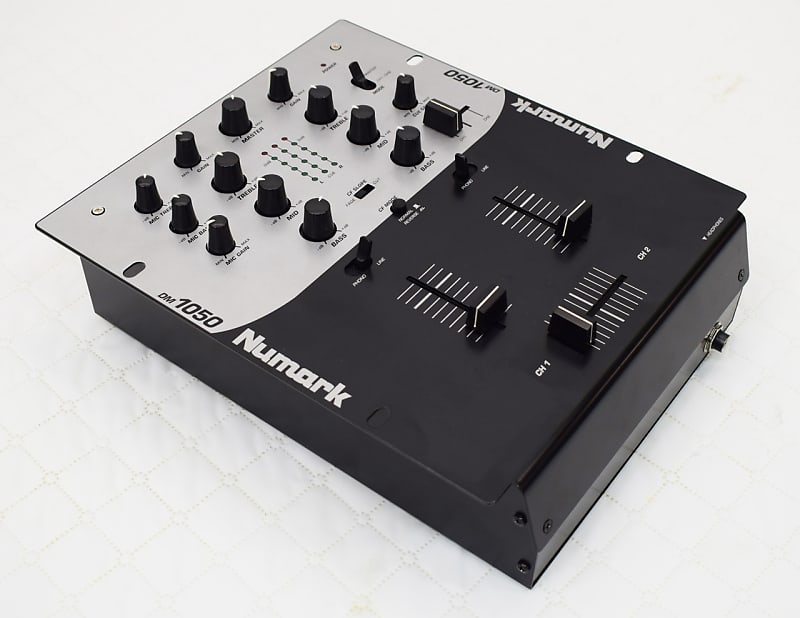 トップ ミキサー Numark DM1050 DJ機器 - www.aczonesolutions.com