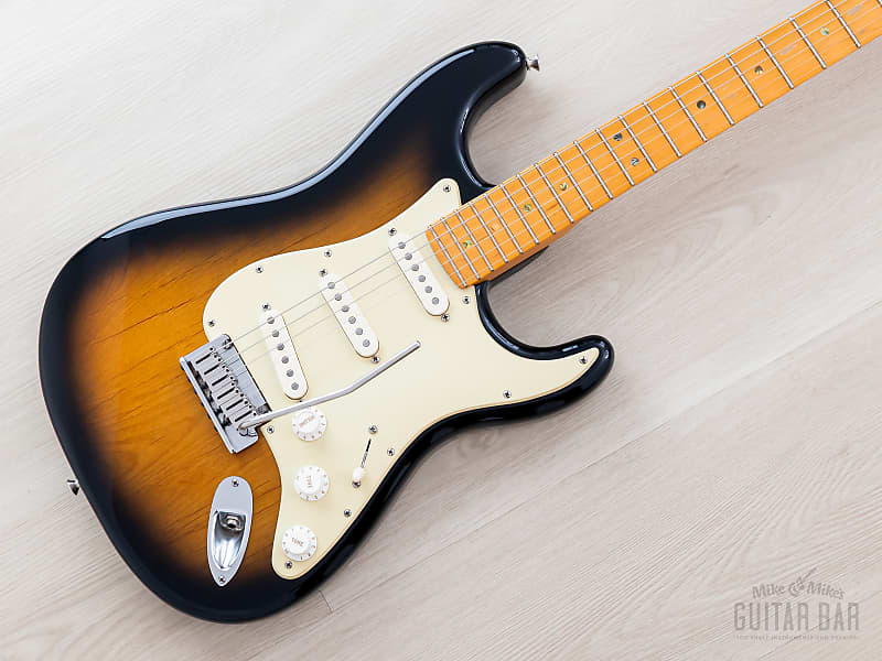 Fender American Deluxe Stratocaster V-Neck 2004 - 2010 | Reverb