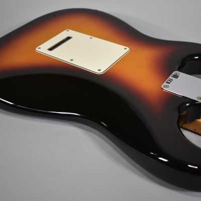 2009 Fender Standard Stratocaster 3-Tone Sunburst MIM image 13