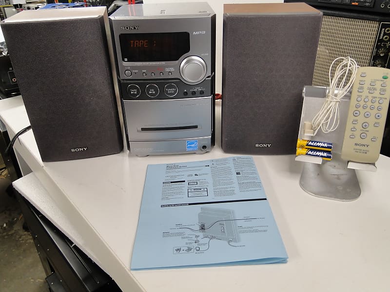 Sony CMT-NEZ30 AM/FM Stereo CD Cassette Micro Hi-Fi Component System - Complete w BONUS ITEM !! image 1