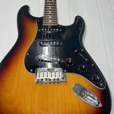 Fender American Standard Stratocaster 1998-2000 - 3-Colour Sunburst image 3