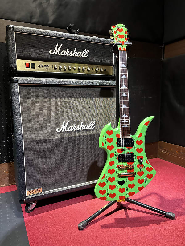 Burny MG-155GH - Green Heart 限定100本生産のグリーンハート