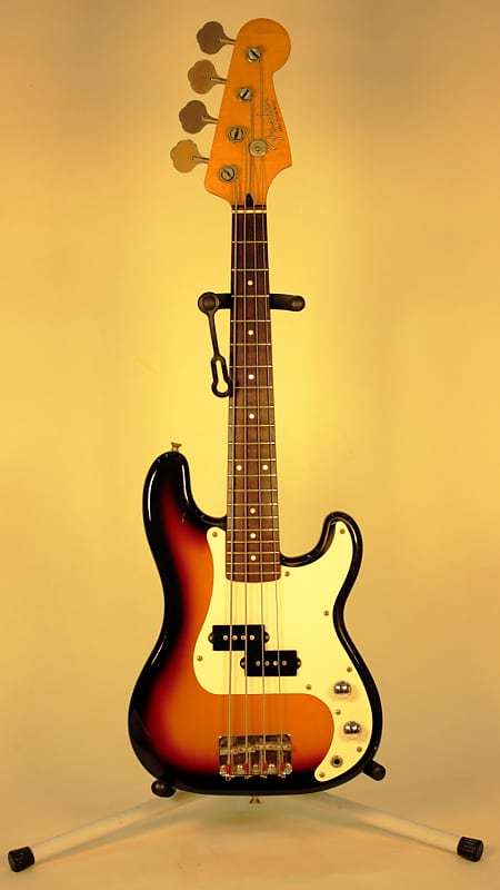 Super Rare Fender Japan MPB-33 Mini Precision Bass.