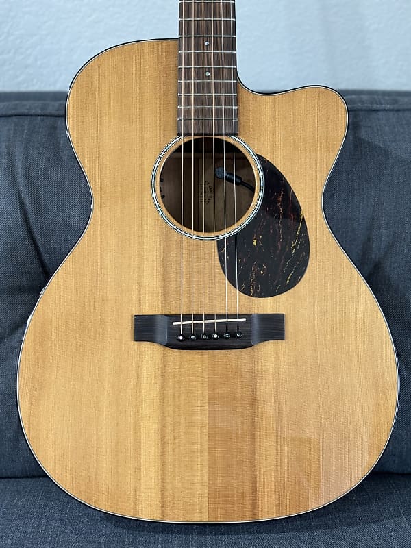 Martin OMC-16E | Reverb