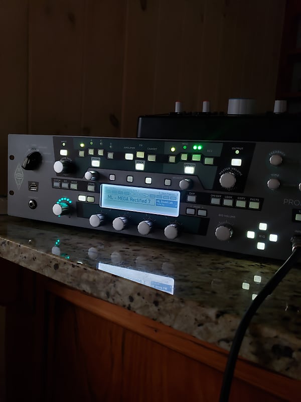 Kemper Unpowered Rack with Kemper Powered Reverb