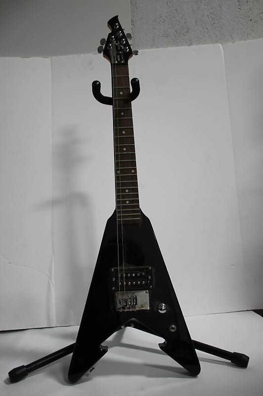 First Act ME276 Mini Flying V Electric Guitar Black