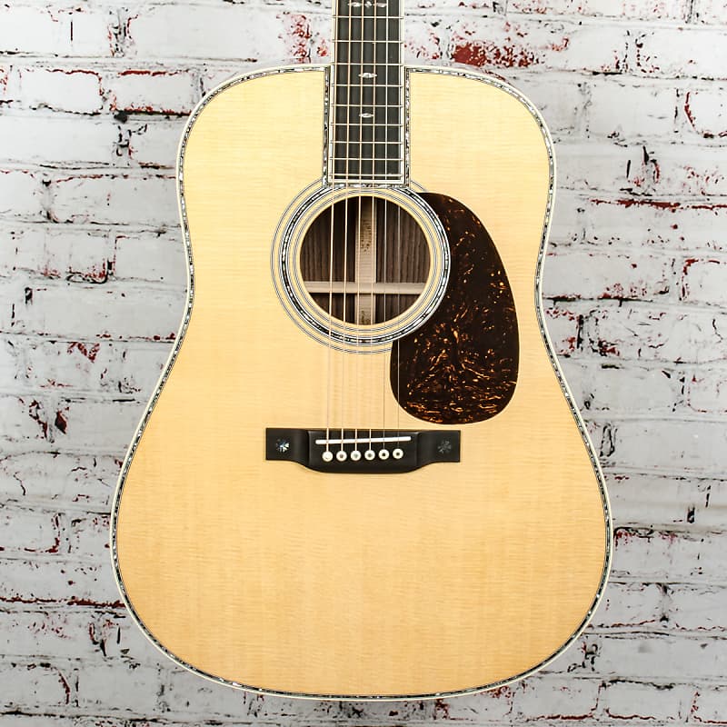 Martin - D-42 - Dreadnought Acoustic Guitar - Natural - w/ Hardshell Case -  x1885