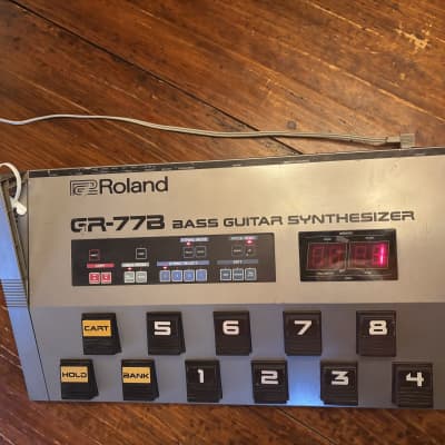 Roland GR-77B (vintage bass synth)