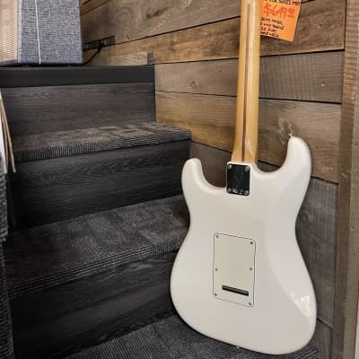 Fender Player Series Stratocaster White image 5