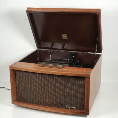 Vintage Magnavox Model Tube Phonograph Record Vinyl Player image 1