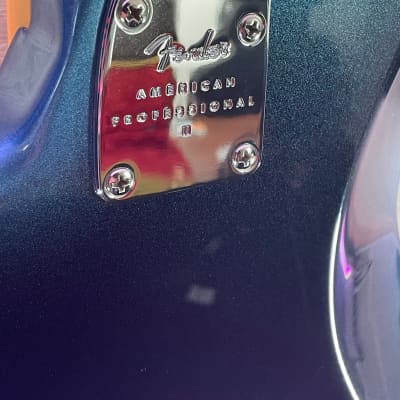 Fender Bass  American Professional II Dark Night Maple w/case - used image 9
