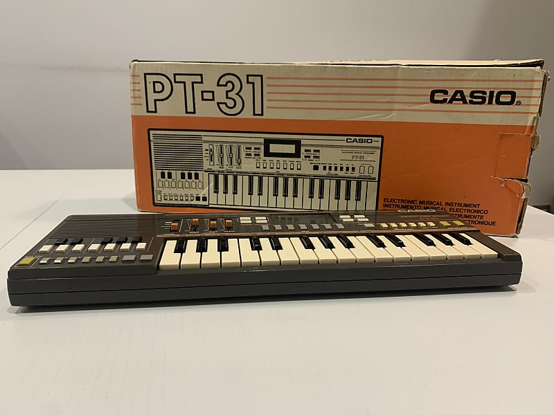 Casio PT-31☆セミアナログ式シンセサイザー☆昭和レトロ☆日本製☆ Casio PT-31 31-Key Mini Synthesizer 1980s Excellent